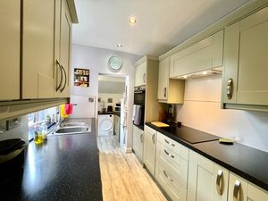 Kitchen- click for photo gallery